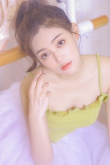 上楼梯越来越深